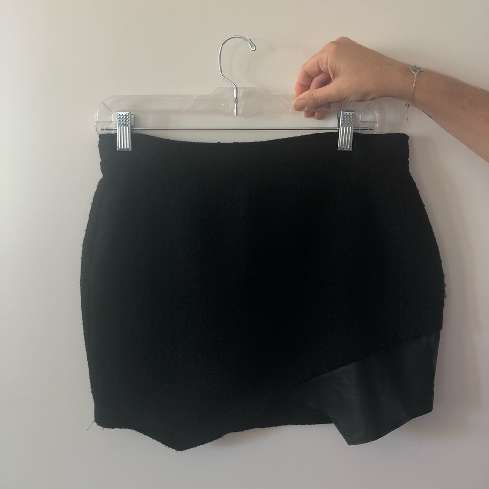 Black mini skirt with leather
